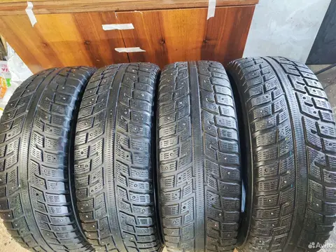 Kumho I'Zen KW22 235/65 R17 108T